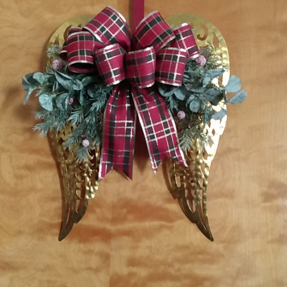Gold Metal Angel Wings